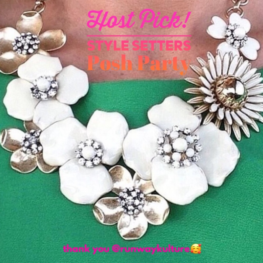 Stella & Dot | Exquisite UltraRare Hand-painted Bloom Statement Necklace - Picture 7 of 13